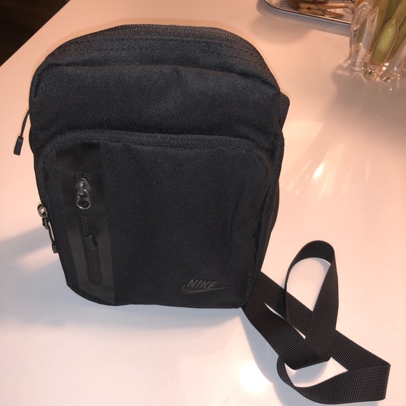 nike shoulder backpack